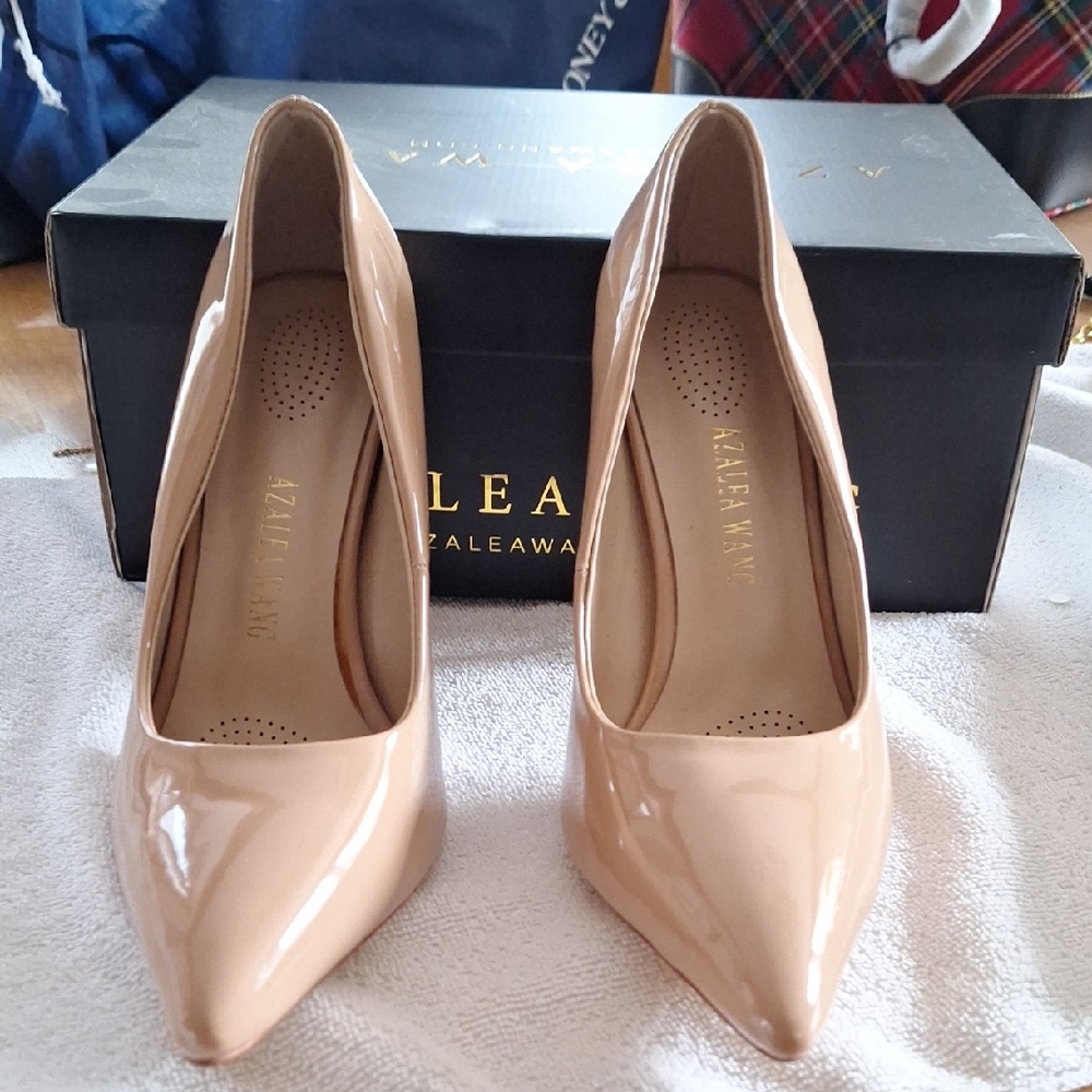 Azalea Wang Beige Patent Heels